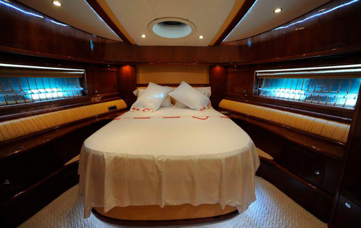 Alanya Yacht Rental 22m Princess 56